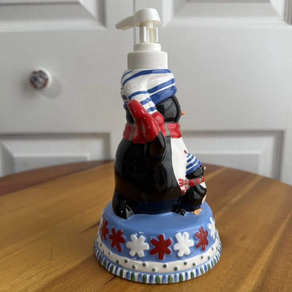 Penguins Soap Dispenser Winter Christmas Holiday Snowflakes Scarf‎